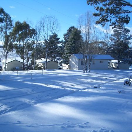 Rainbow Pines Tourist Caravan Park Adaminaby Exterior foto