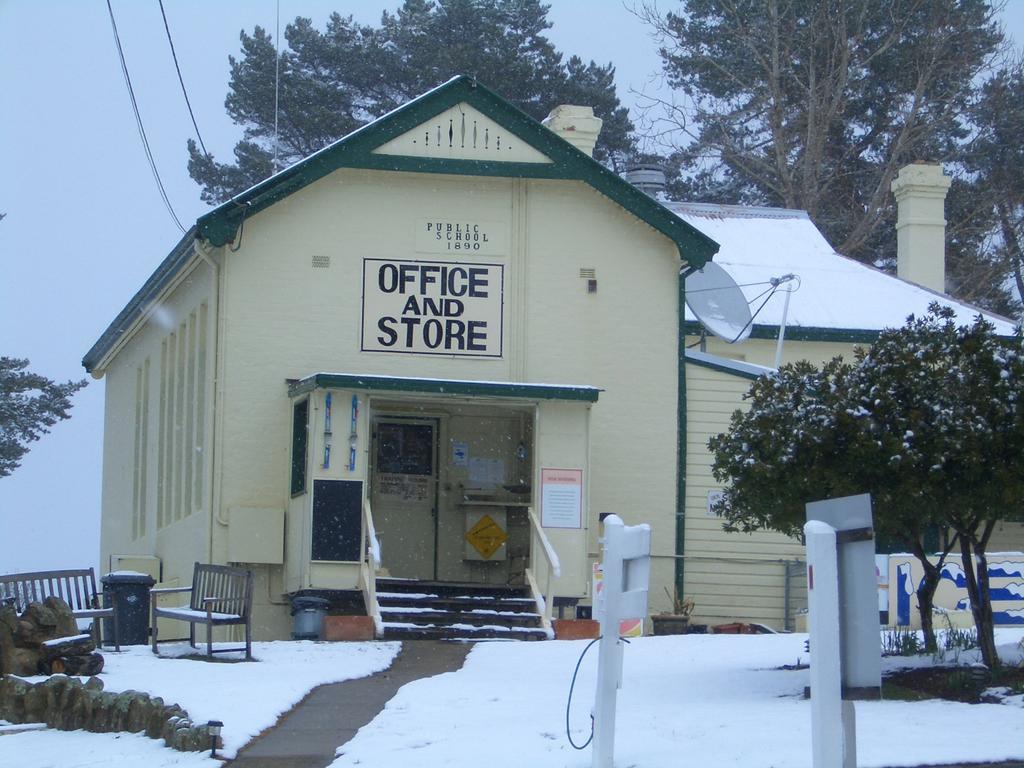 Rainbow Pines Tourist Caravan Park Adaminaby Exterior foto