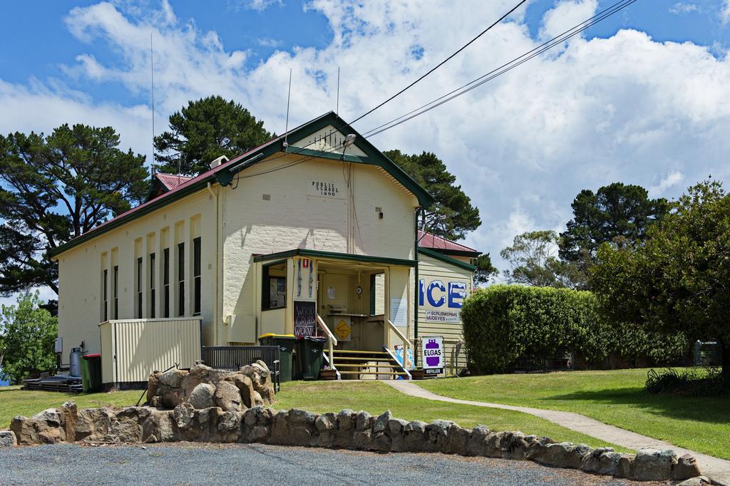 Rainbow Pines Tourist Caravan Park Adaminaby Exterior foto